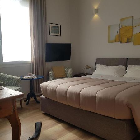 Nuova Porta Dei Musicisti - Locazione Turistica Hotel Verona Luaran gambar