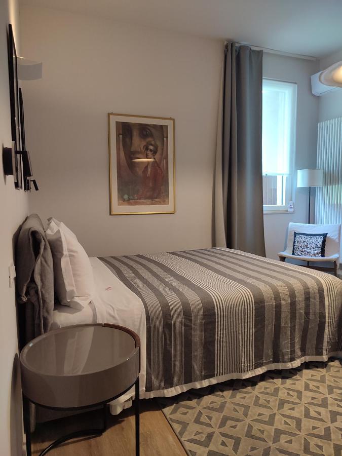 Nuova Porta Dei Musicisti - Locazione Turistica Hotel Verona Luaran gambar